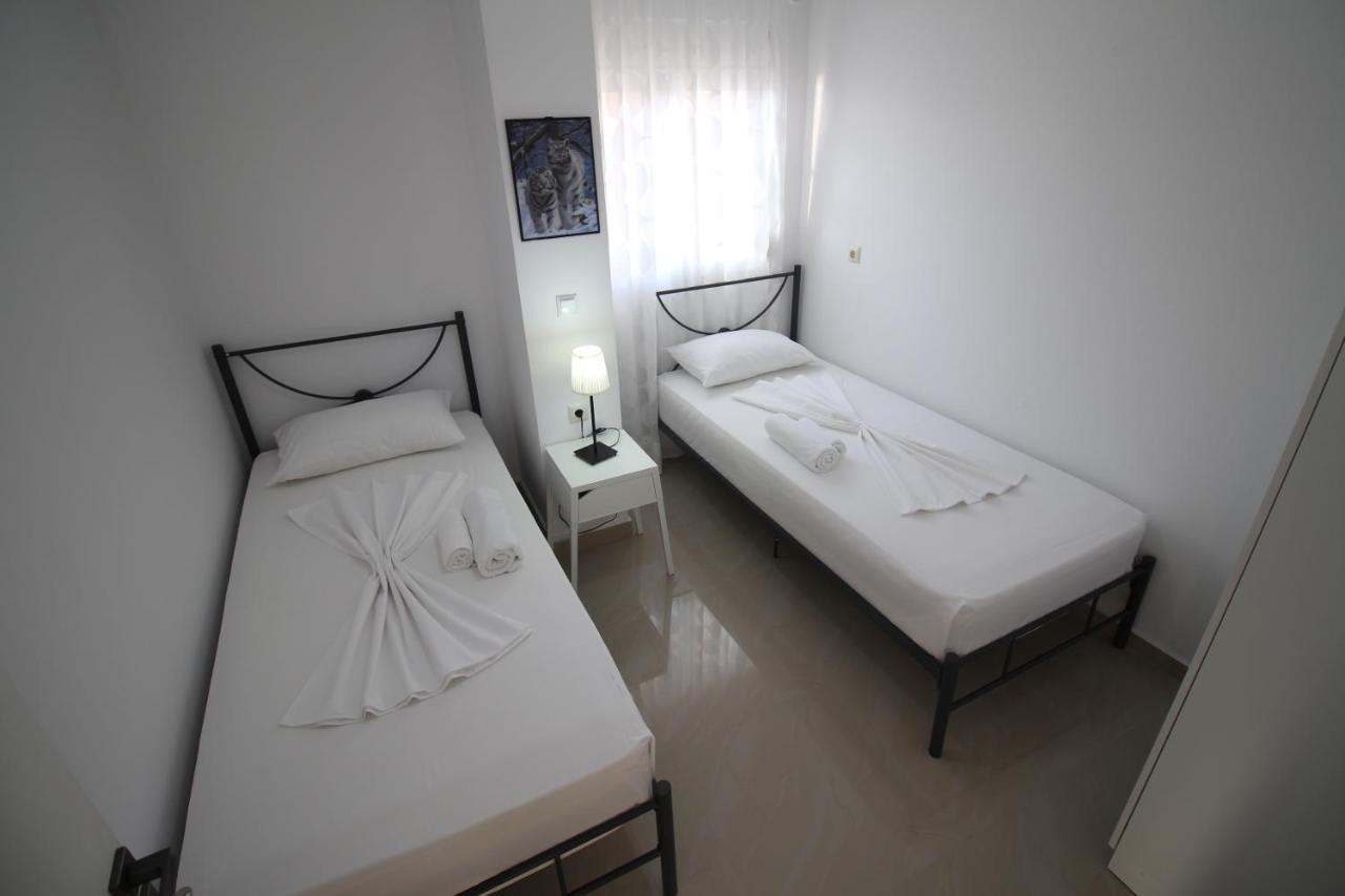 Nefeli Apartments Sarandë Eksteriør bilde